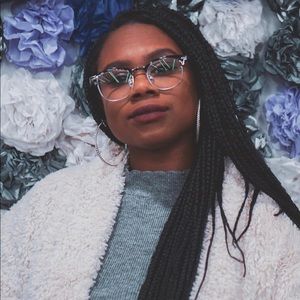 Meet your Posher, Chanel